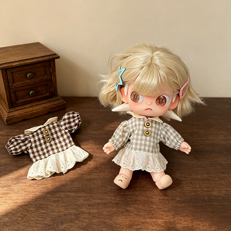 Vintage zoete geruite poppenju - Vintage Fashion Dolls recensie en prijs