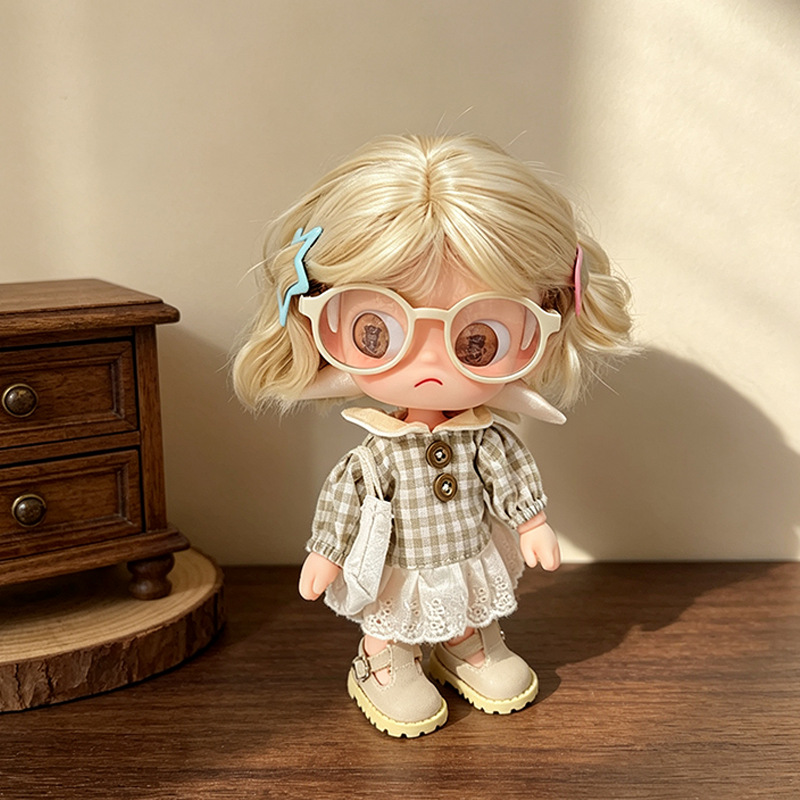 Vintage zoete geruite poppenju - Vintage Fashion Dolls recensie en prijs